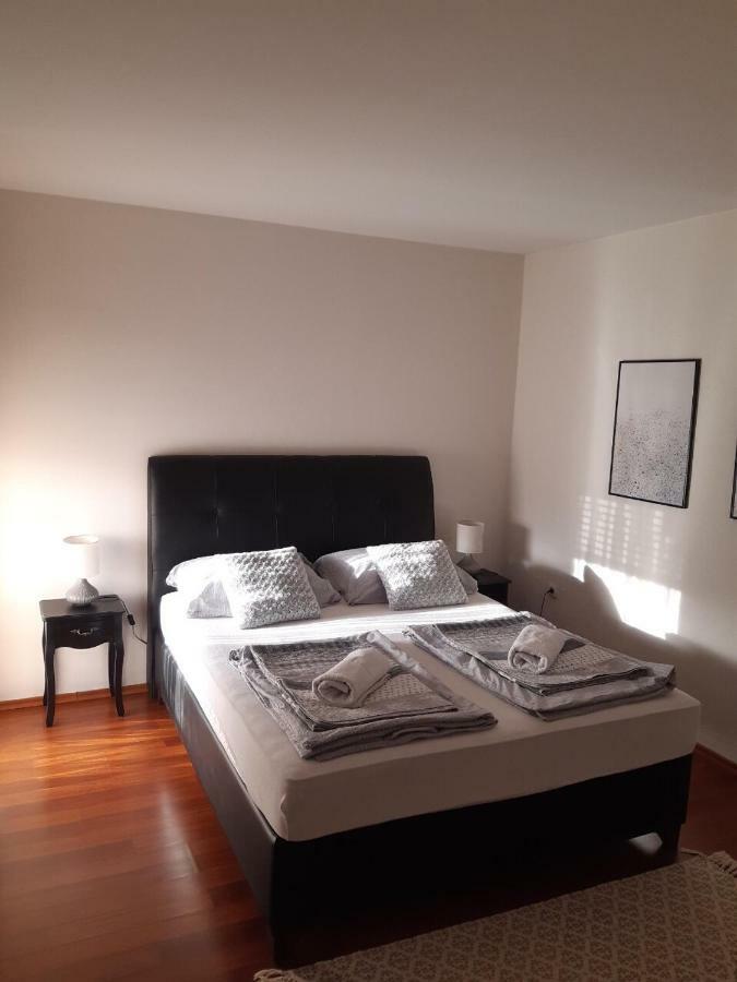 Apartments Thea โมสตาร์ ภายนอก รูปภาพ